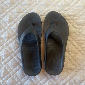 Oofos Ooriginal Recovery Slide Sandals Flip Flops Black Men’s size 12 M12-W14